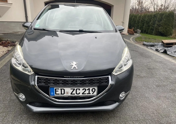 Peugeot 208 cena 23800 przebieg: 138055, rok produkcji 2012 z Pruszków małe 781